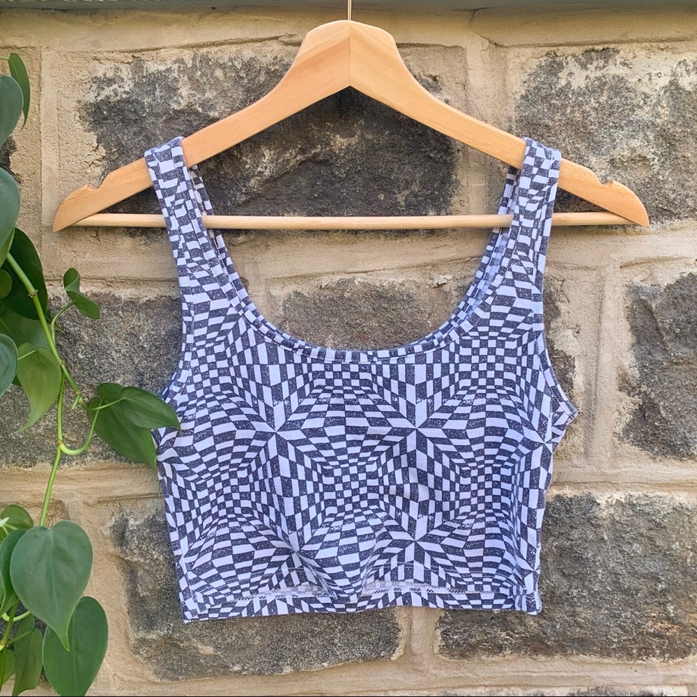 NWOT Volcom Disco Pattern Crop Top - Picture 1 of 5